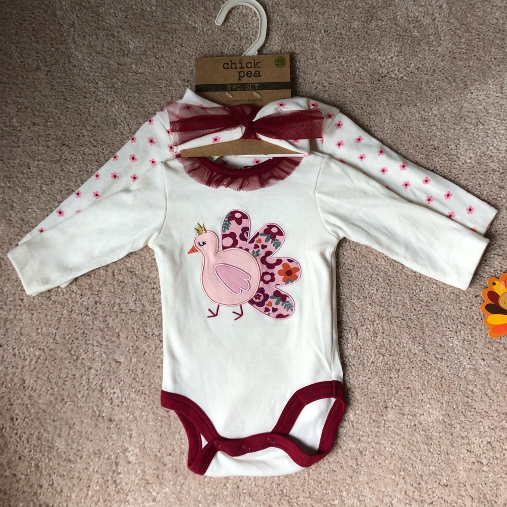 ‼️FINAL PRICE ‼️ 3 piece Thanksgiving onesie set